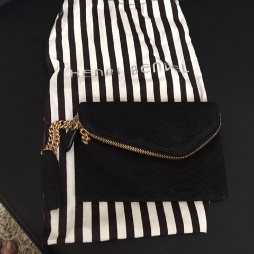 Henri Bendel Snake Skin Black Wristlet- NWT